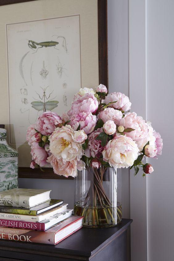 Elegant floral arrangement inspiration